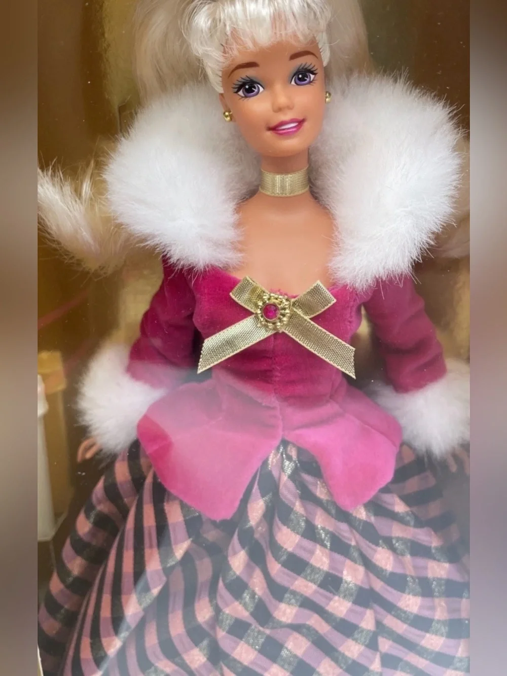 Vintage 1996 Avon Winter Rhapsody Barbie Special Edition NRFB #16353